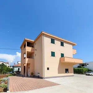 Robi Apartament Trogir